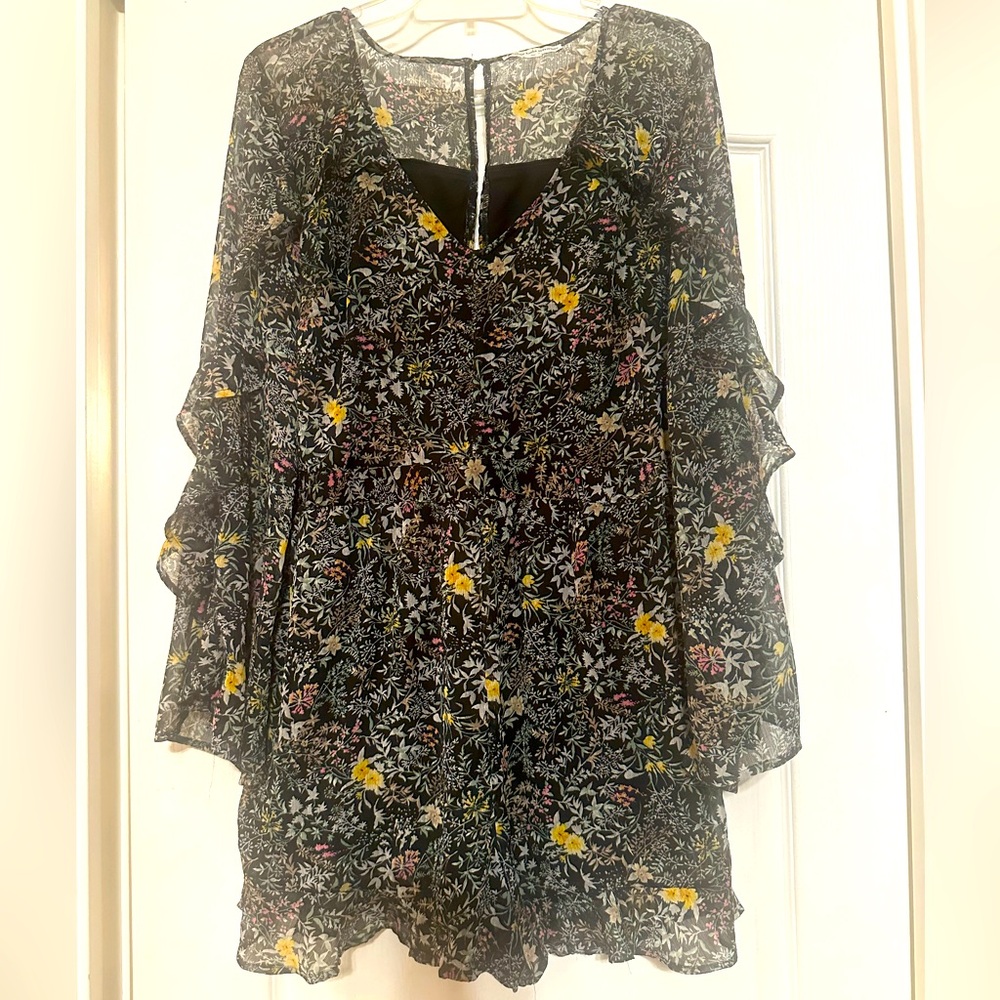 American Eagle Outfitters Floral Ruffled Romper Jumpsuit Sz 12